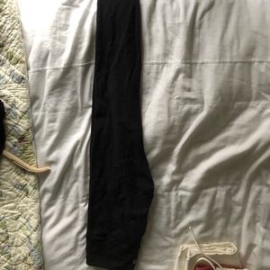 Lulu Lemon full  length 28” black leggings